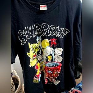 SUPREME tee